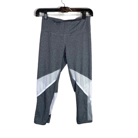 Champion Gray & White Mid-Rise Mesh Capri Leggings - Picture 1 of 17
